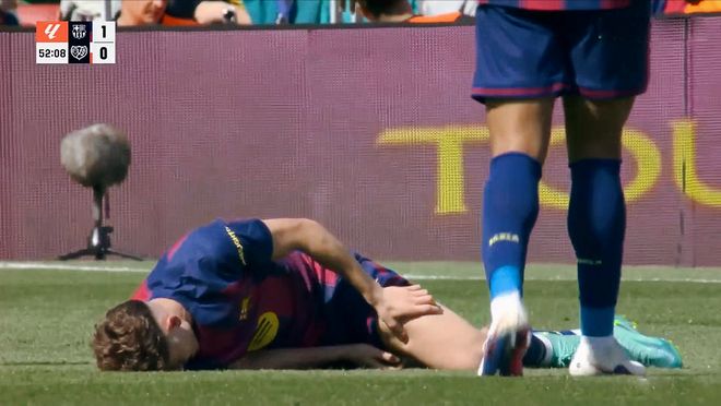 巴萨主场1-0力克巴列卡诺 阿劳霍头球破局 霍安加