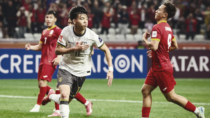 王钰栋对阵喀麦隆表现低迷 暴露中国年轻球员高